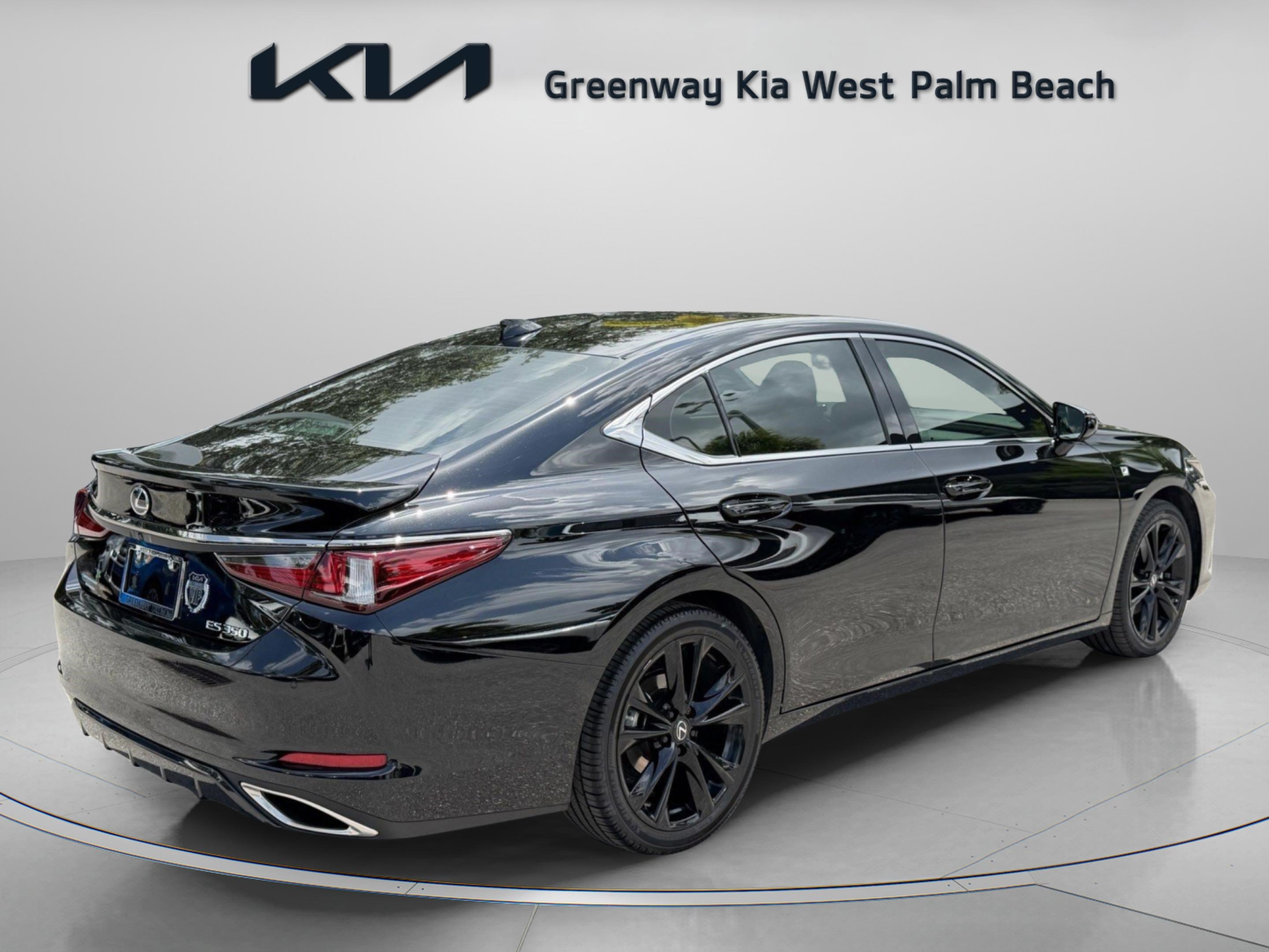 Used 2023 Lexus ES 350 F Sport w/ Accessory Package (Z2) FWD image 7