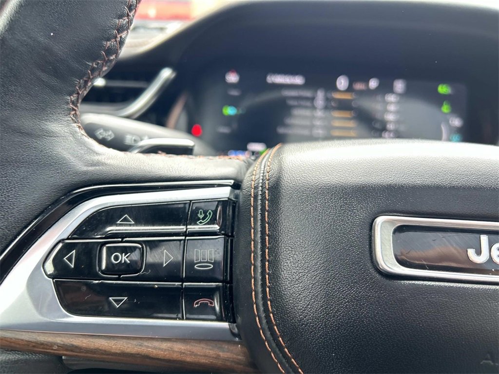 Used 2023 Jeep Grand Cherokee Summit w/ High Altitude Package image 27