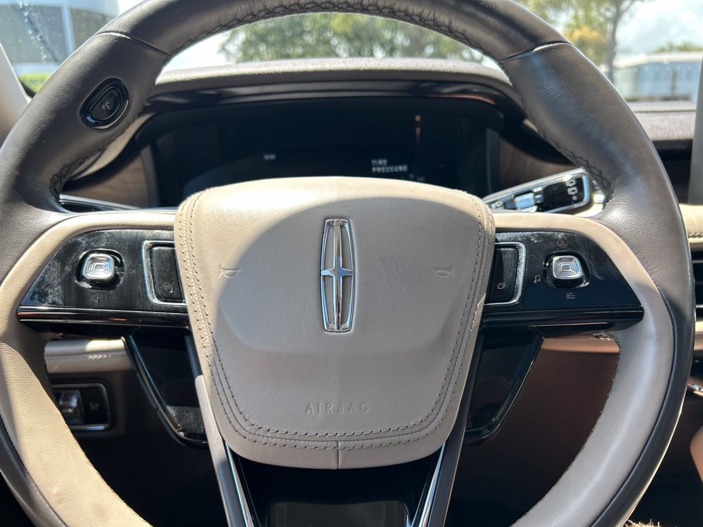 Used 2023 Lincoln Aviator Reserve w/ Equipment Group 201A AWD/4WD image 21