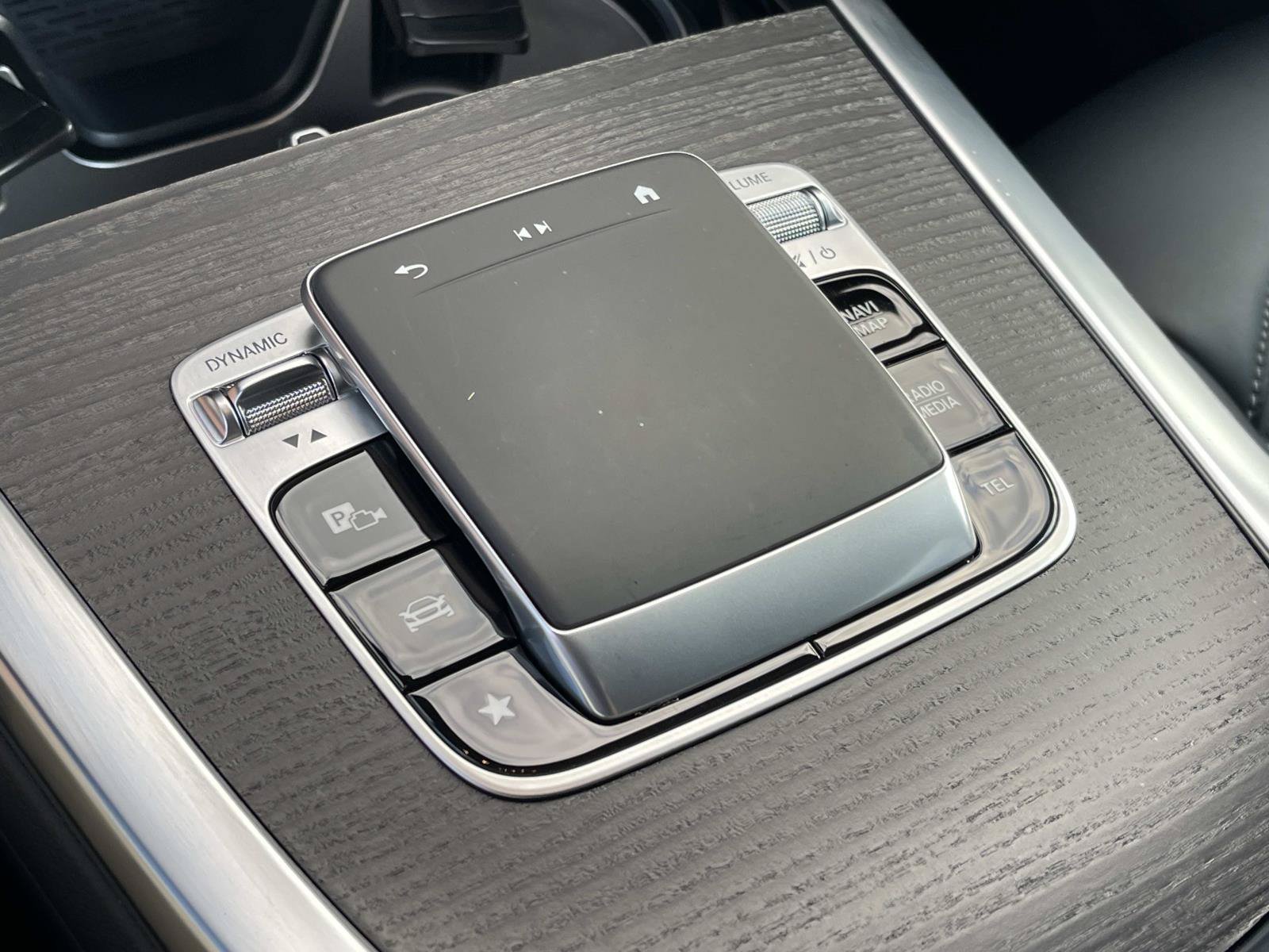 Certified 2025 Mercedes-Benz G 550 image 38