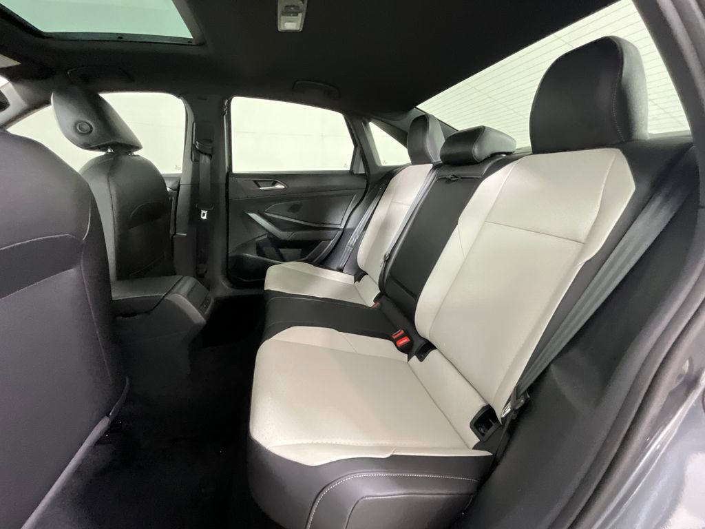 Used 2021 Volkswagen Jetta R-Line image 25