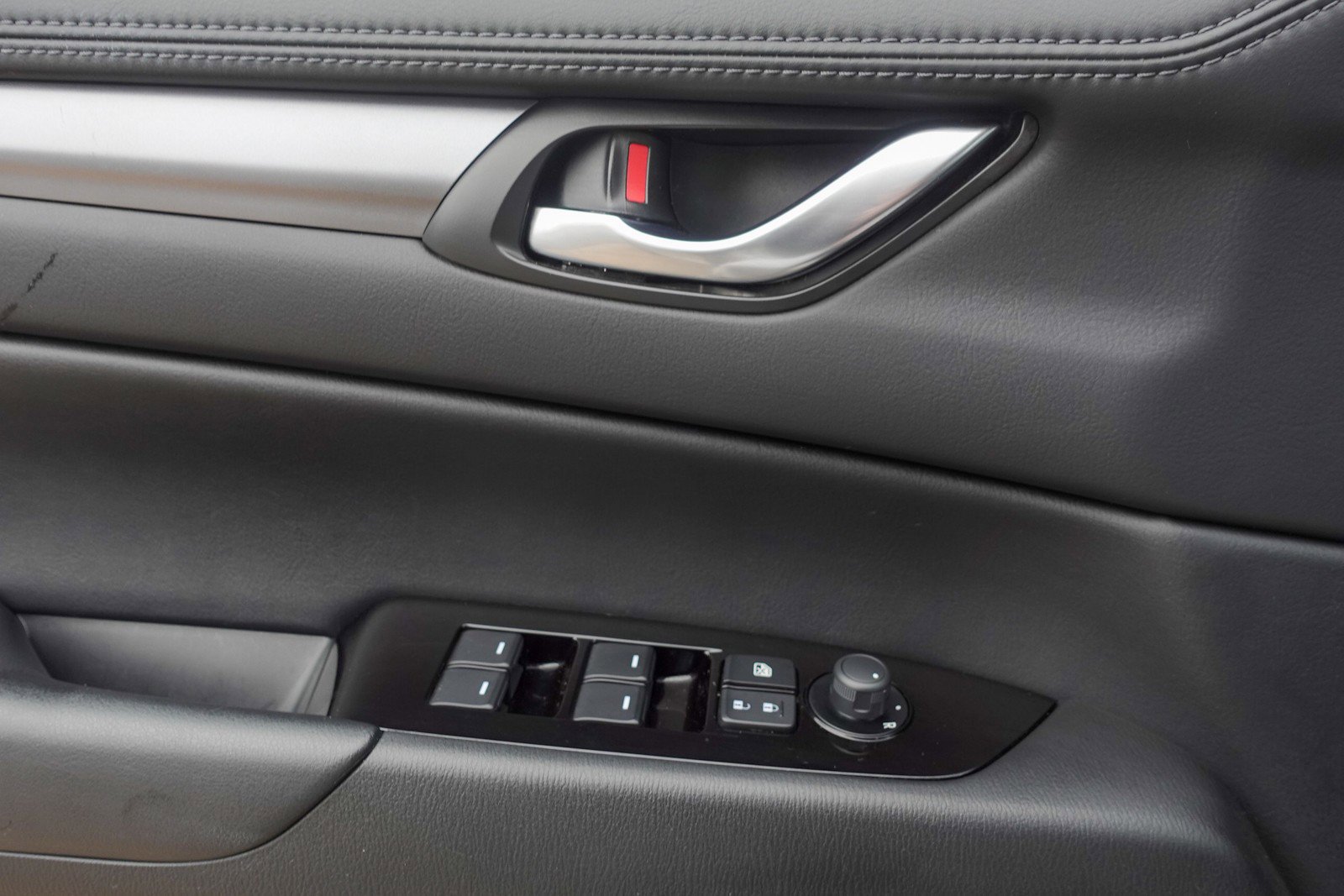 Used 2025 MAZDA CX-5 AWD 2.5 S w/ Preferred Package image 11