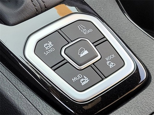 New 2026 Nissan Frontier SV image 18