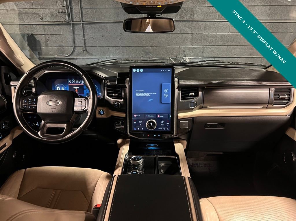 Used 2023 Ford Expedition Platinum AWD/4WD image 2
