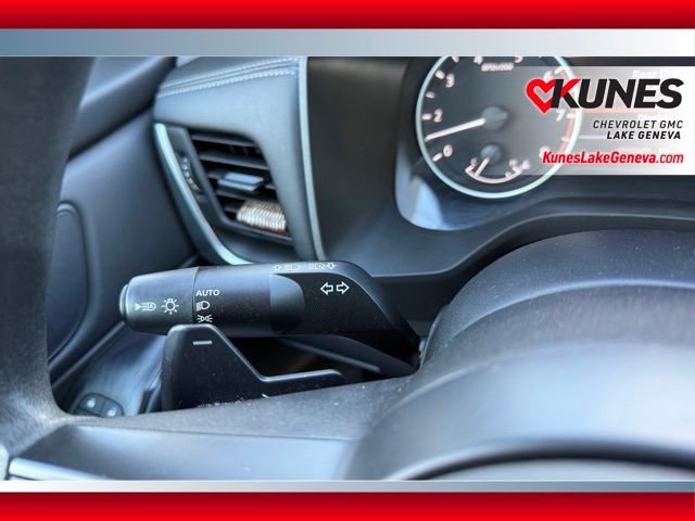 Used 2024 Nissan Rogue S image 43