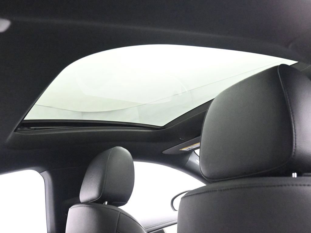 Used 2025 Mercedes-Benz CLA 250 4MATIC image 23