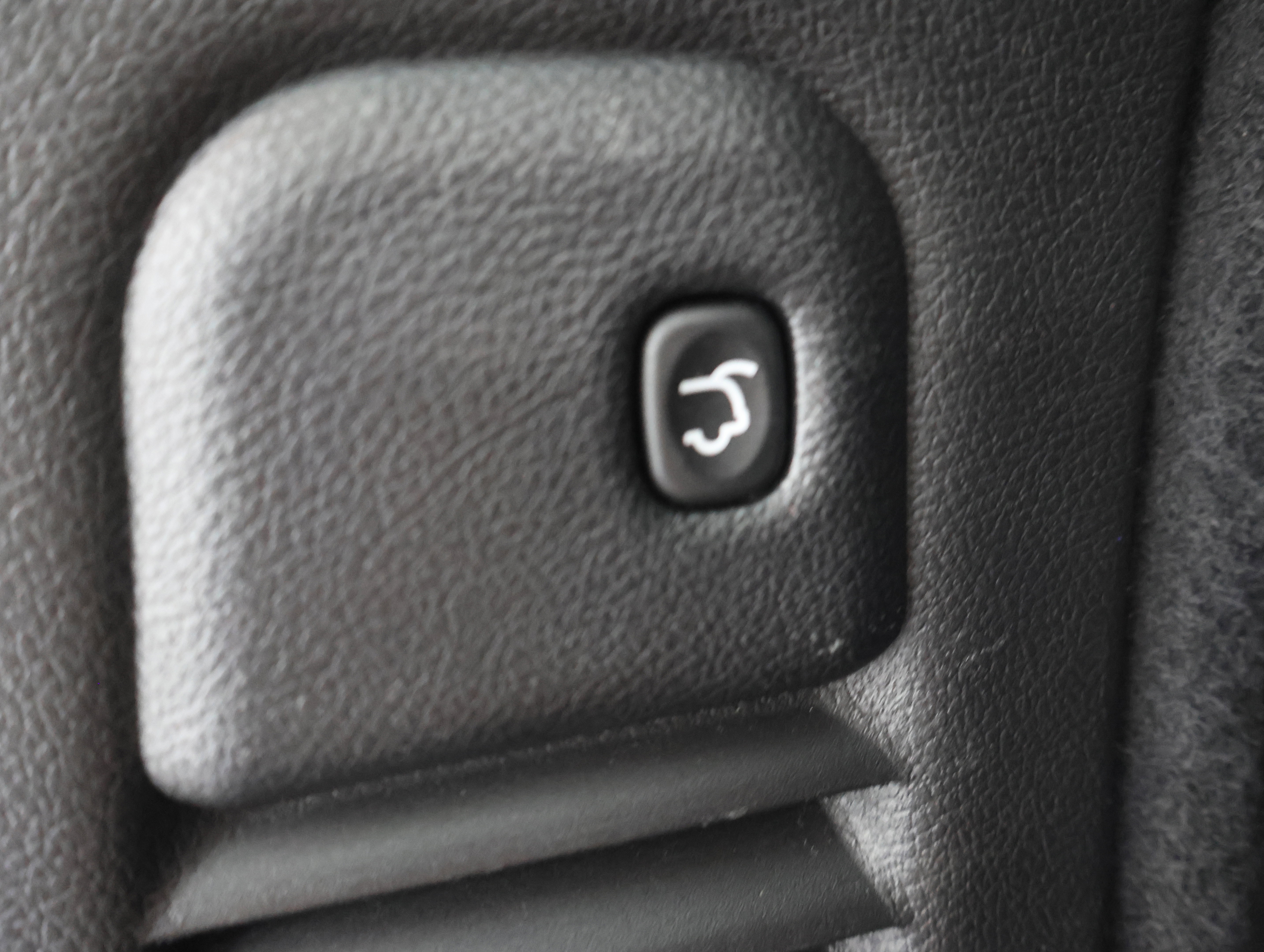Used 2021 Dodge Durango Citadel w/ Technology Group AWD/4WD image 29