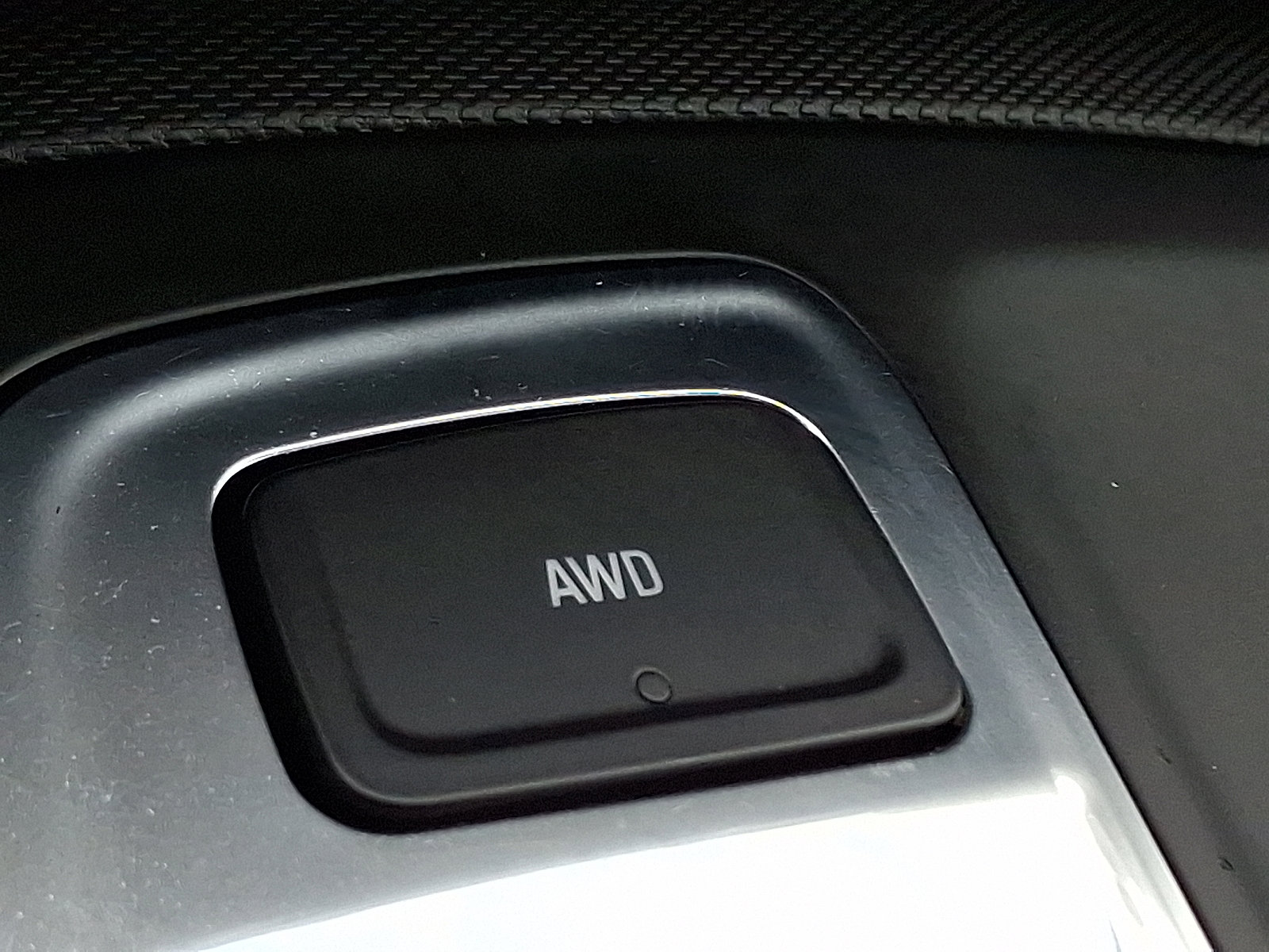 Used 2021 Chevrolet Equinox LS image 24