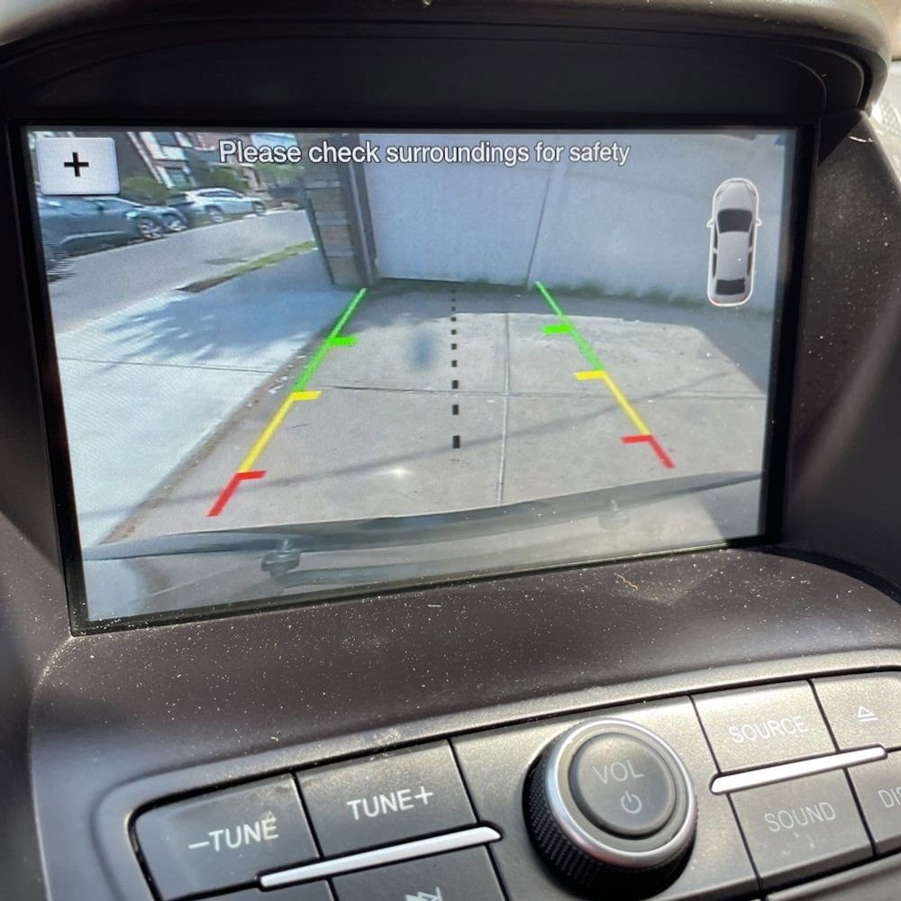 Used 2018 Ford Escape SEL image 9