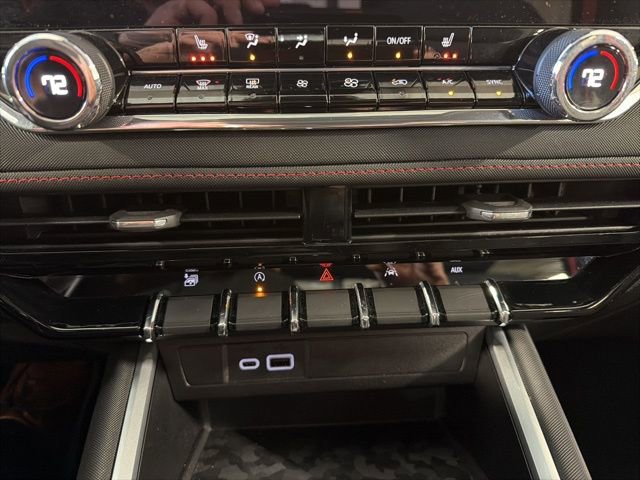 Used 2023 Chevrolet Colorado Z71 w/ Z71 Convenience Package 2 image 22