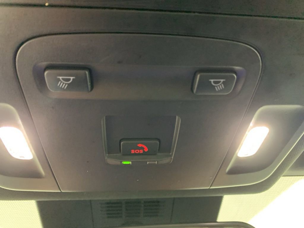 Used 2025 Toyota Camry SE image 23