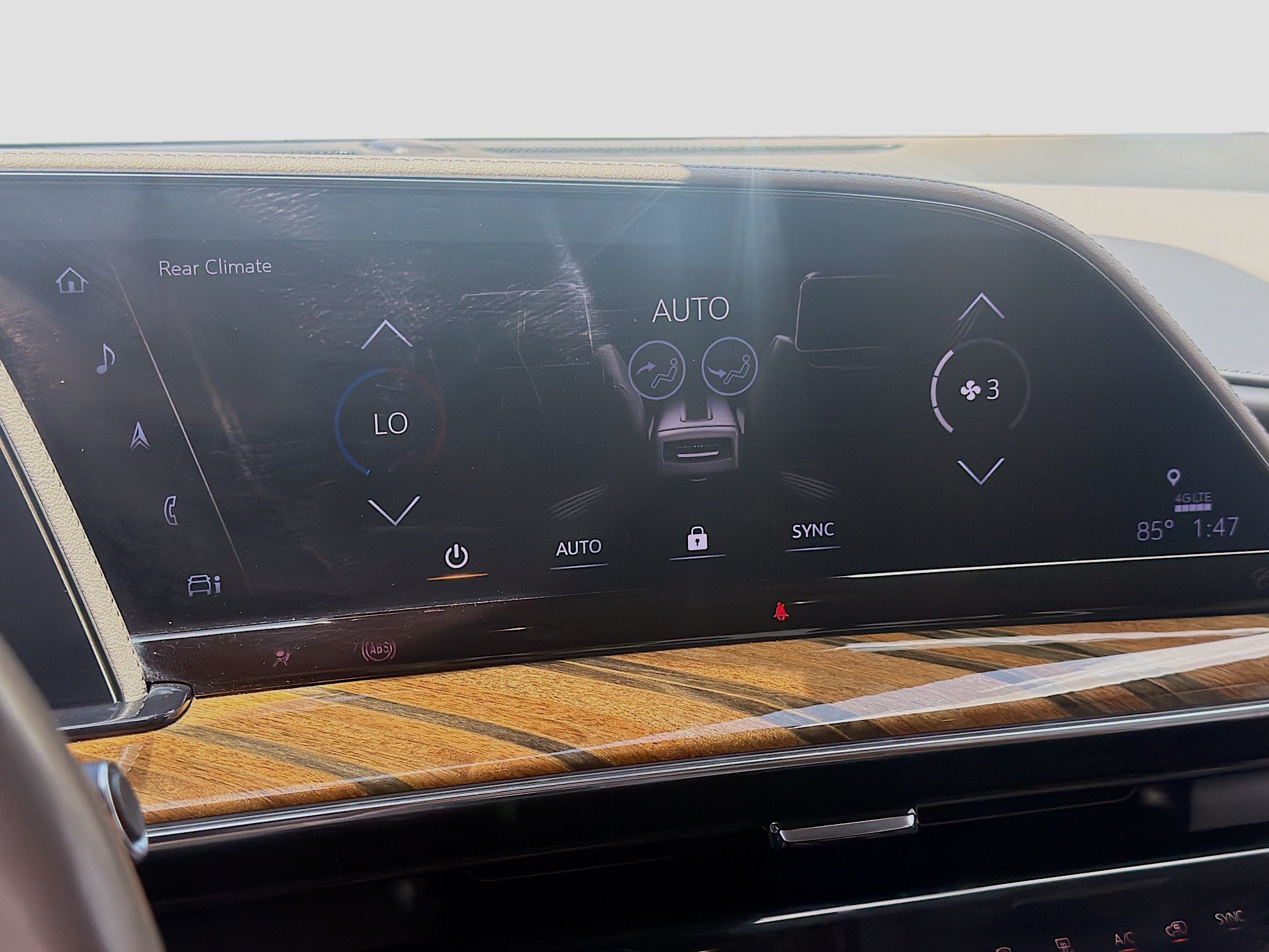 Used 2023 Cadillac Escalade Sport Platinum AWD/4WD image 13