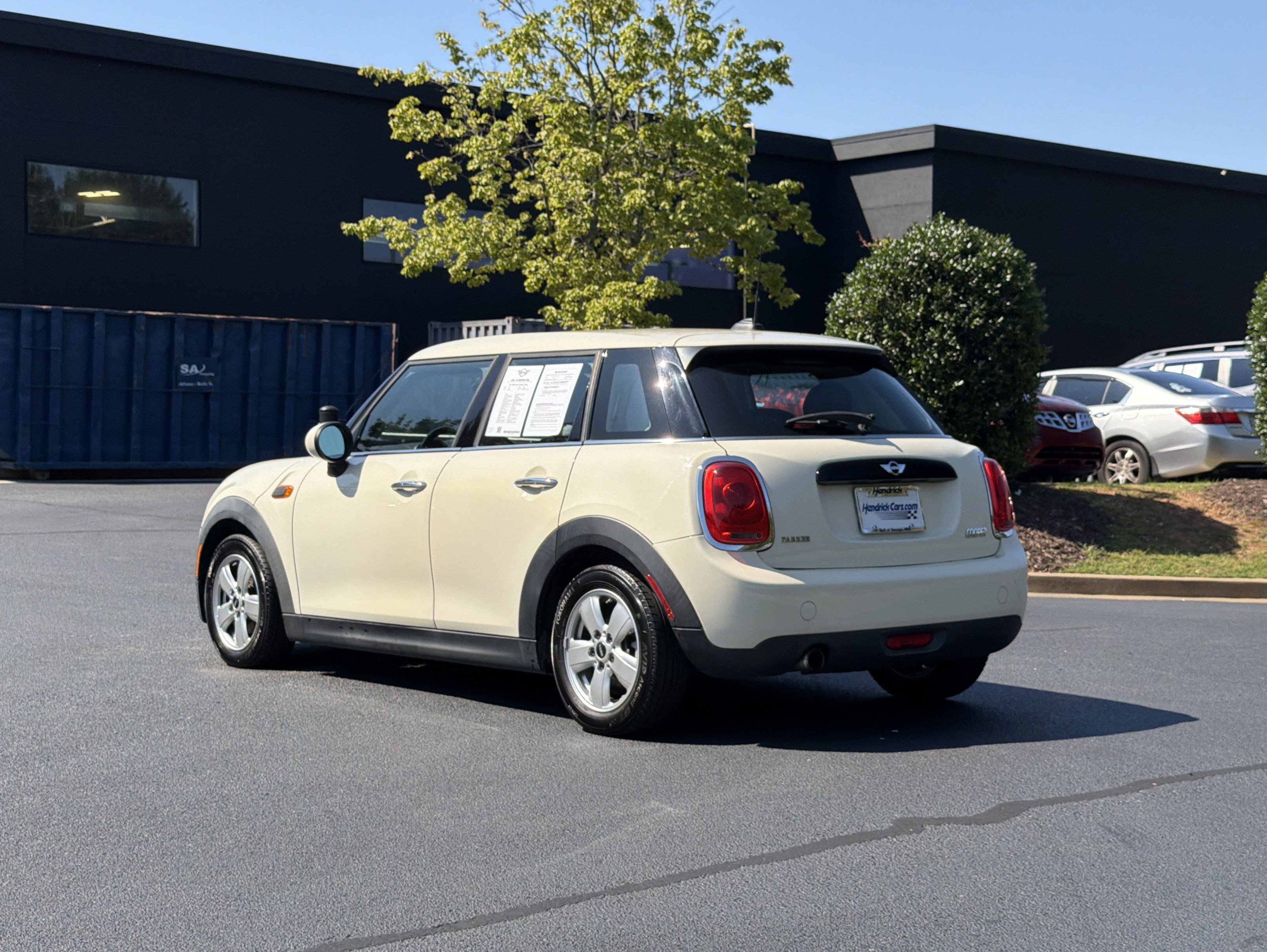 Used 2016 MINI Cooper 4-Door Hardtop FWD image 15