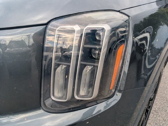 Certified 2023 Kia Telluride SX Prestige AWD/4WD image 10