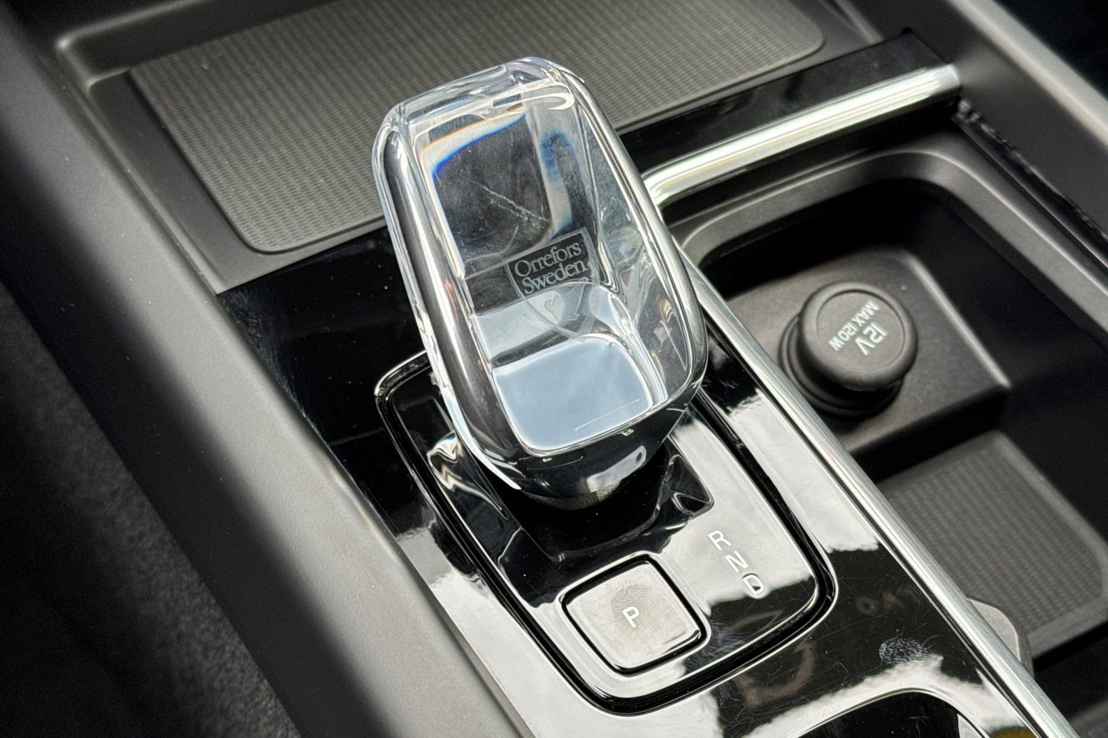 Certified 2026 Volvo XC60 B5 Plus w/ Climate Package PRO image 23