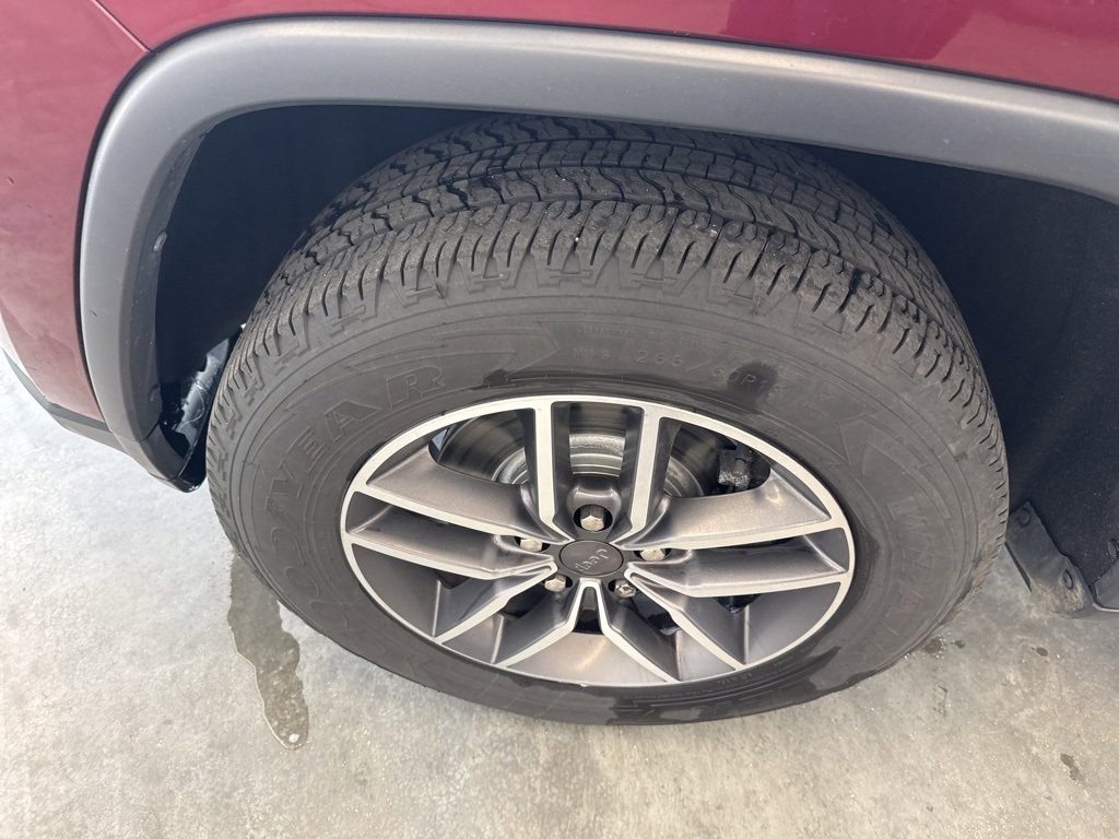 Used 2022 Jeep Grand Cherokee Limited image 35