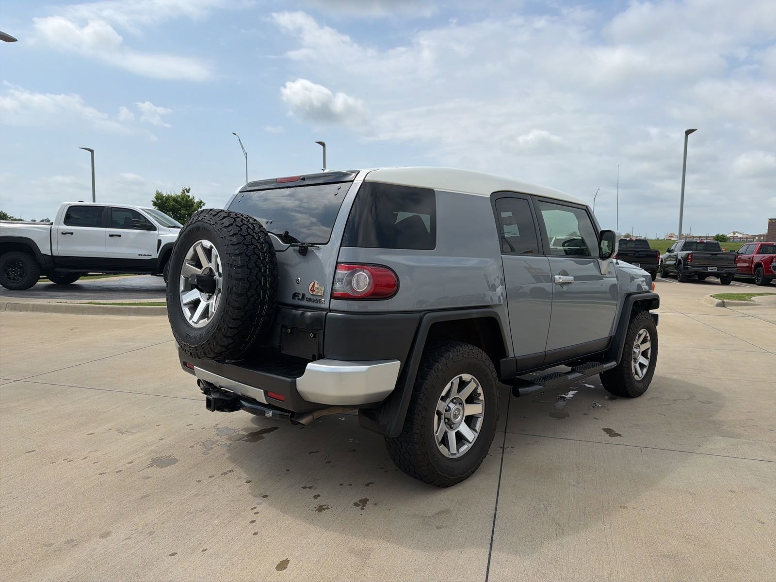 Used 2014 Toyota FJ Cruiser 4WD w/ Convenience Package image 6