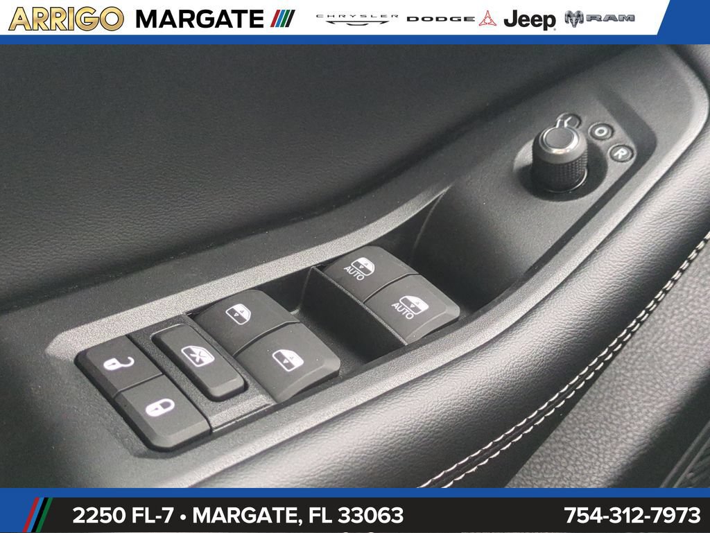 New 2026 Jeep Grand Cherokee L Laredo AWD/4WD image 23
