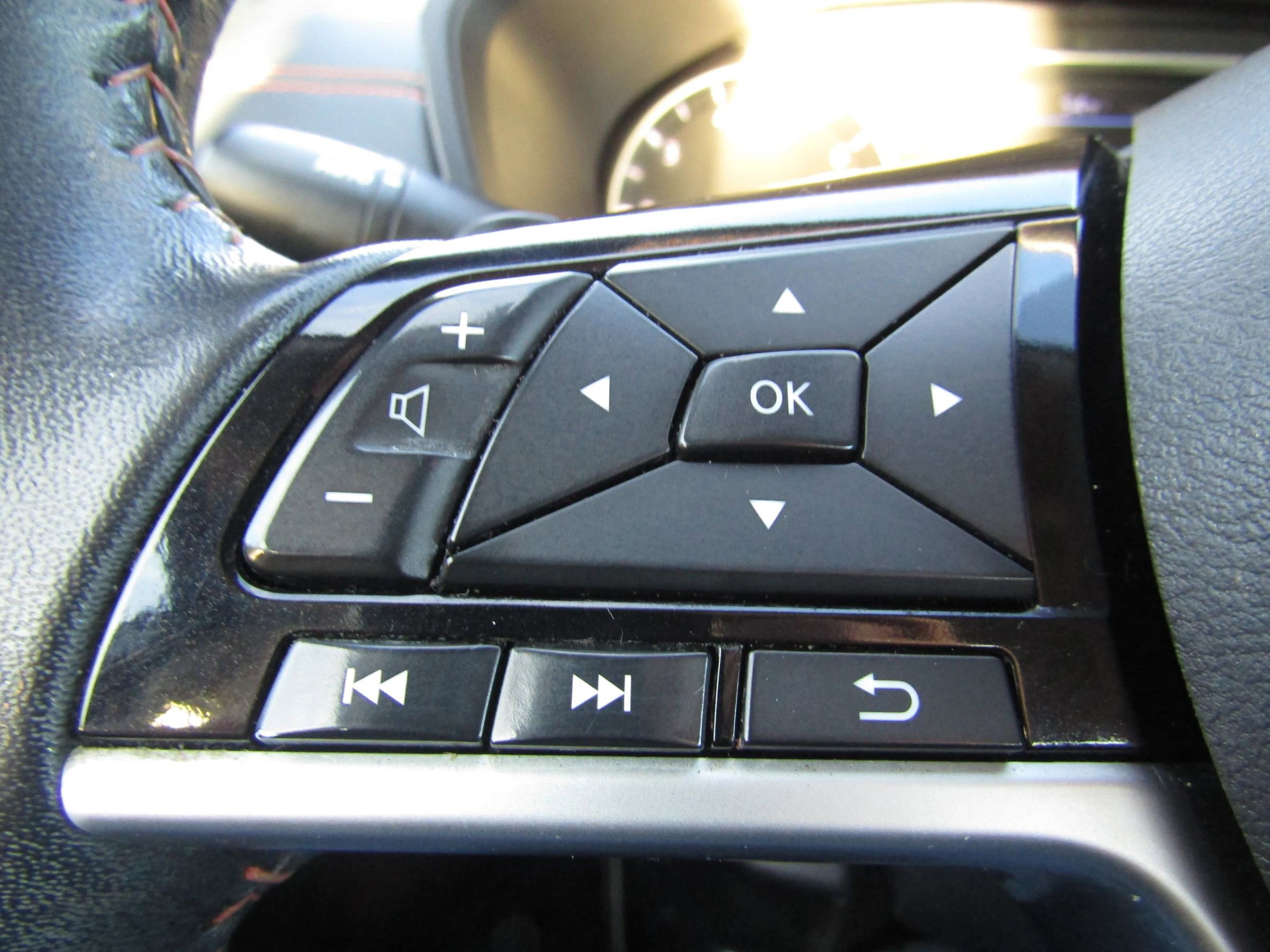 Used 2021 Nissan Altima 2.5 SR FWD image 22