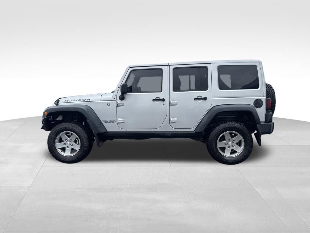 Used 2012 Jeep Wrangler Unlimited Rubicon w/ Connectivity Group AWD/4WD image 6