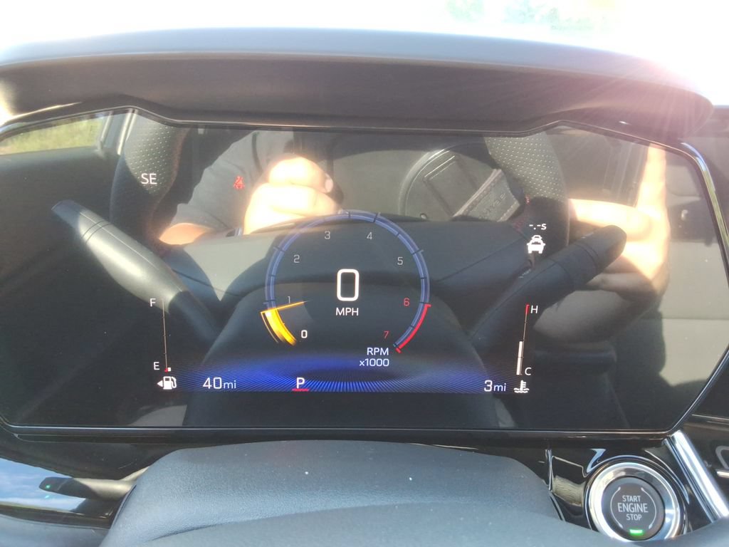 New 2026 Chevrolet Trax RS w/ Sunroof Package FWD image 27
