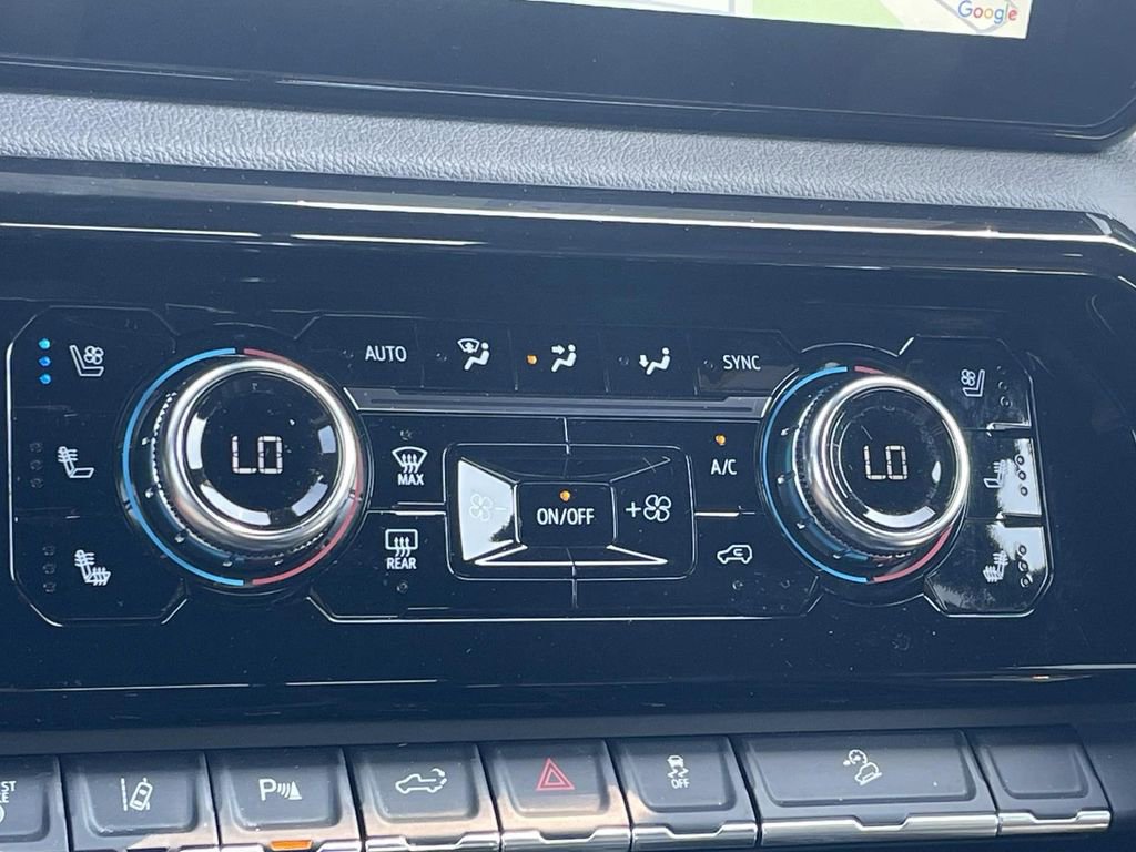 Used 2024 GMC Sierra 2500 AT4 w/ AT4 Premium Plus Package AWD/4WD image 24