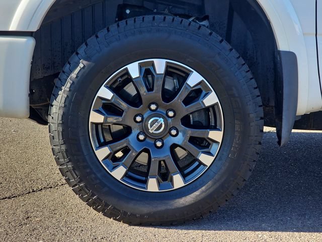 Used 2019 Nissan Titan PRO-4X w/ Pro-4x Convenience Package AWD/4WD image 19