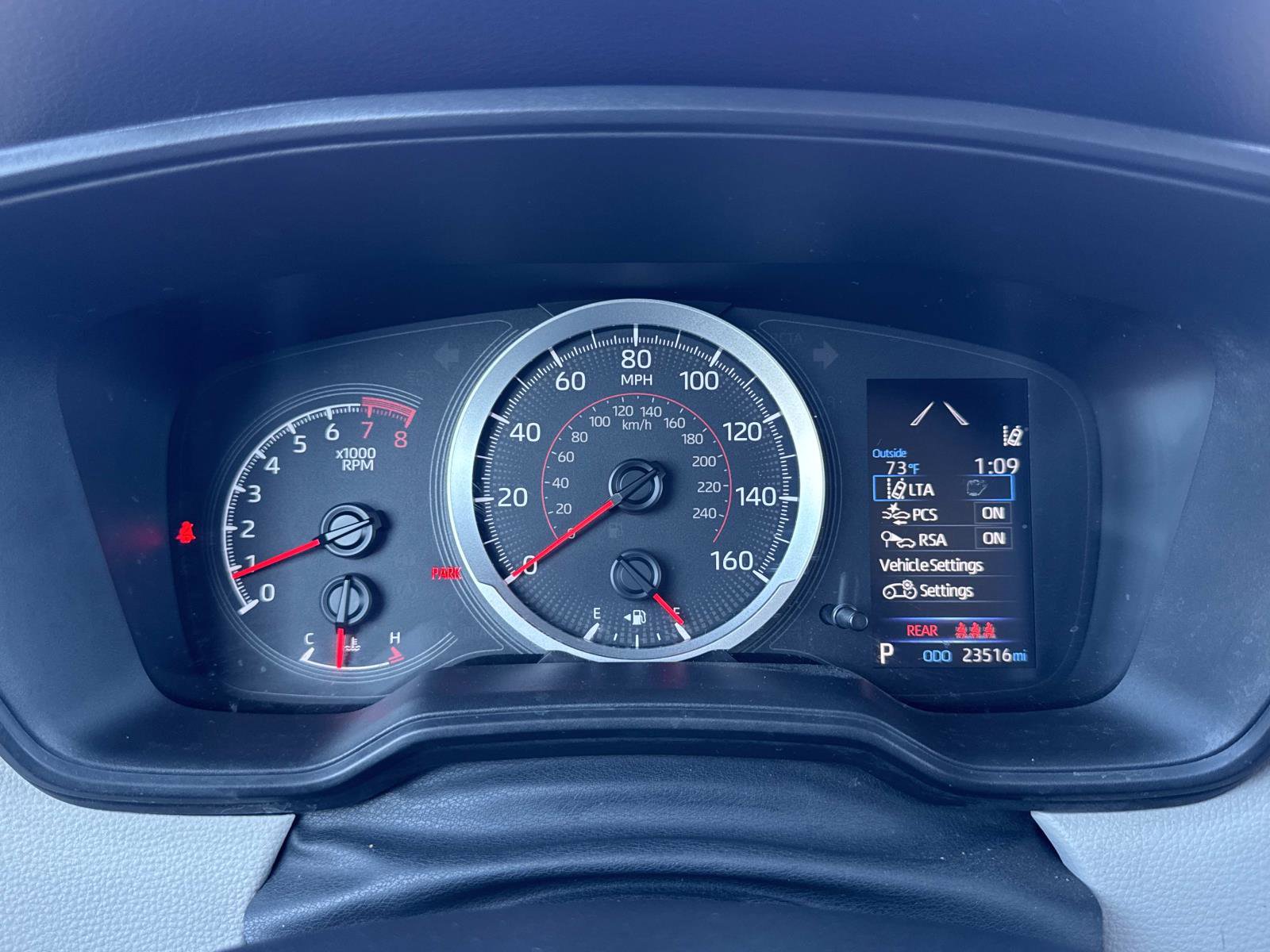 Used 2022 Toyota Corolla Cross L image 18