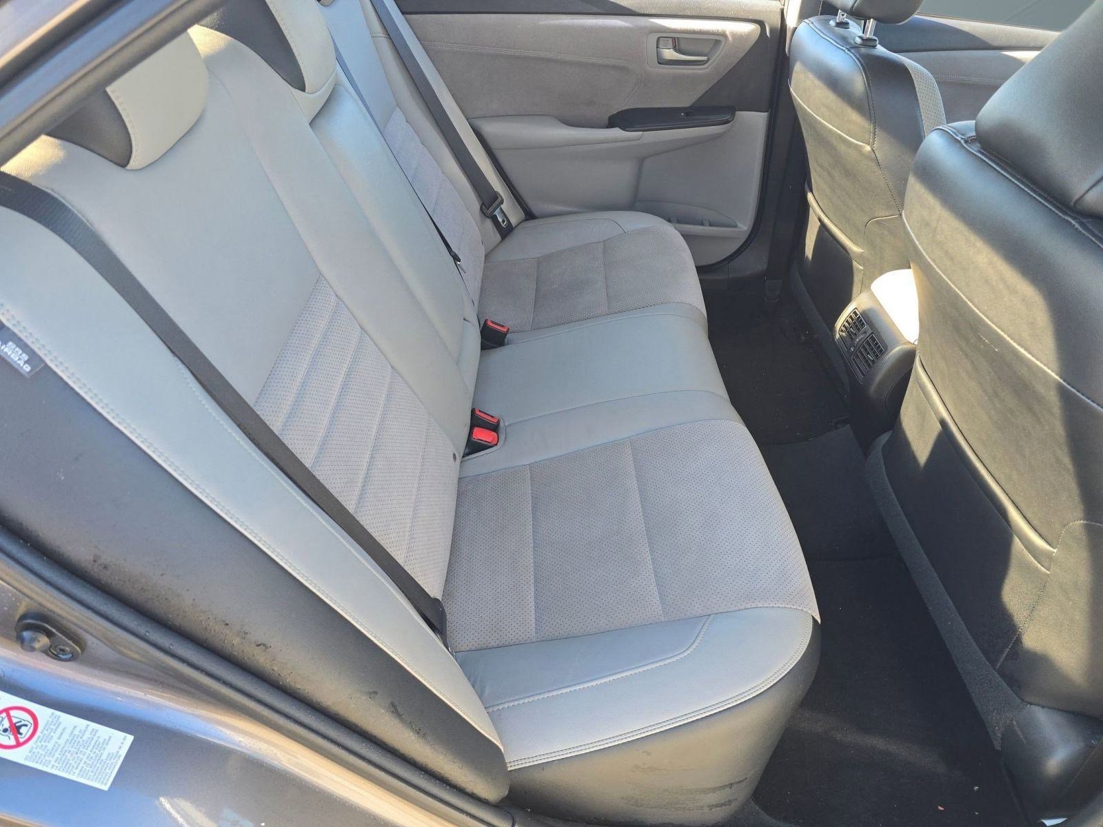 Used 2016 Toyota Camry XSE image 27