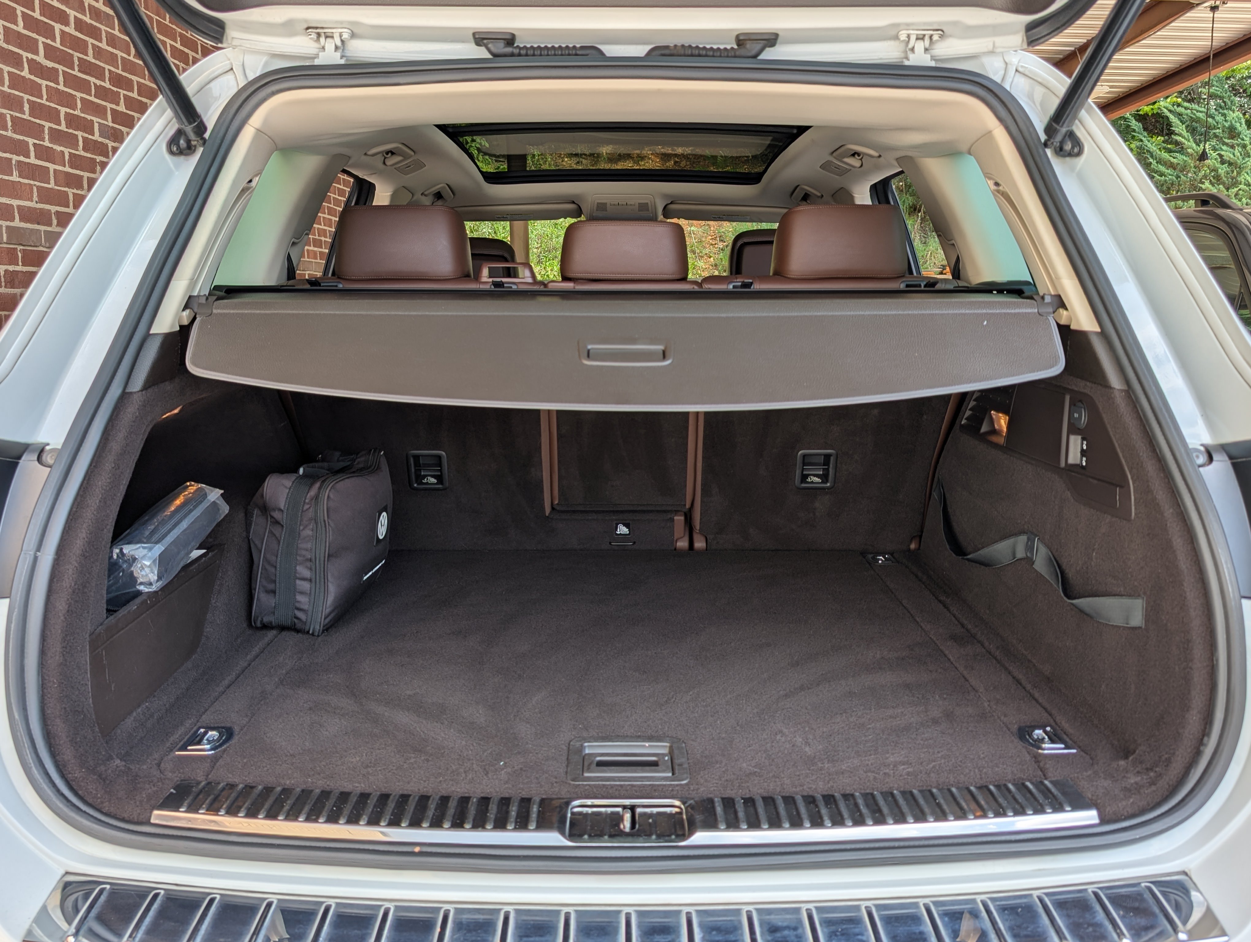 Used 2014 Volkswagen Touareg Executive AWD/4WD image 19