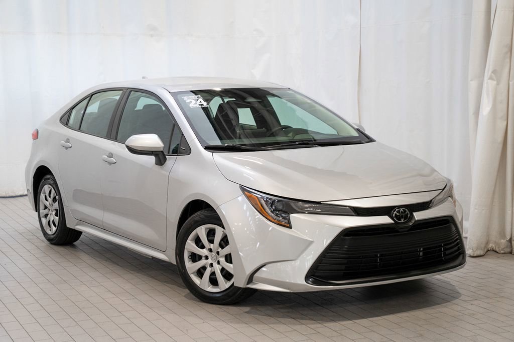 Used 2024 Toyota Corolla LE image 1
