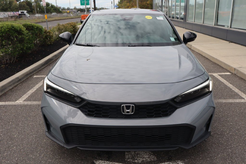 Used 2025 Honda Civic Sport image 5