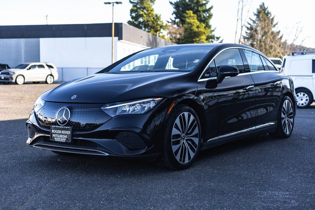 Used 2023 Mercedes-Benz EQE 350+ Sedan image 3