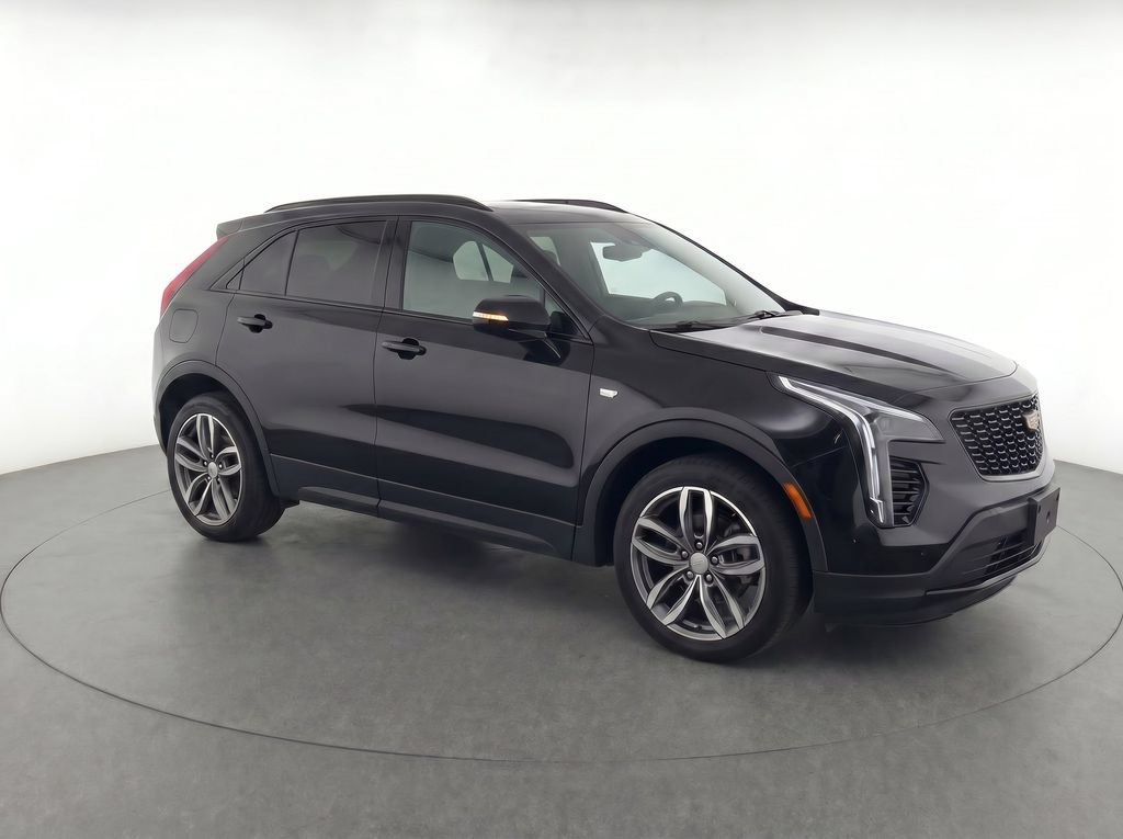 Used 2022 Cadillac XT4 Sport w/ Comfort Package AWD/4WD image 2