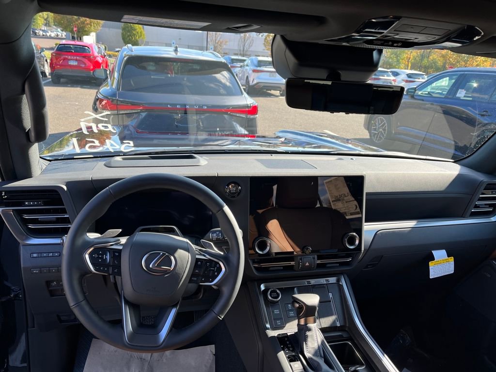 New 2025 Lexus GX 550 image 10