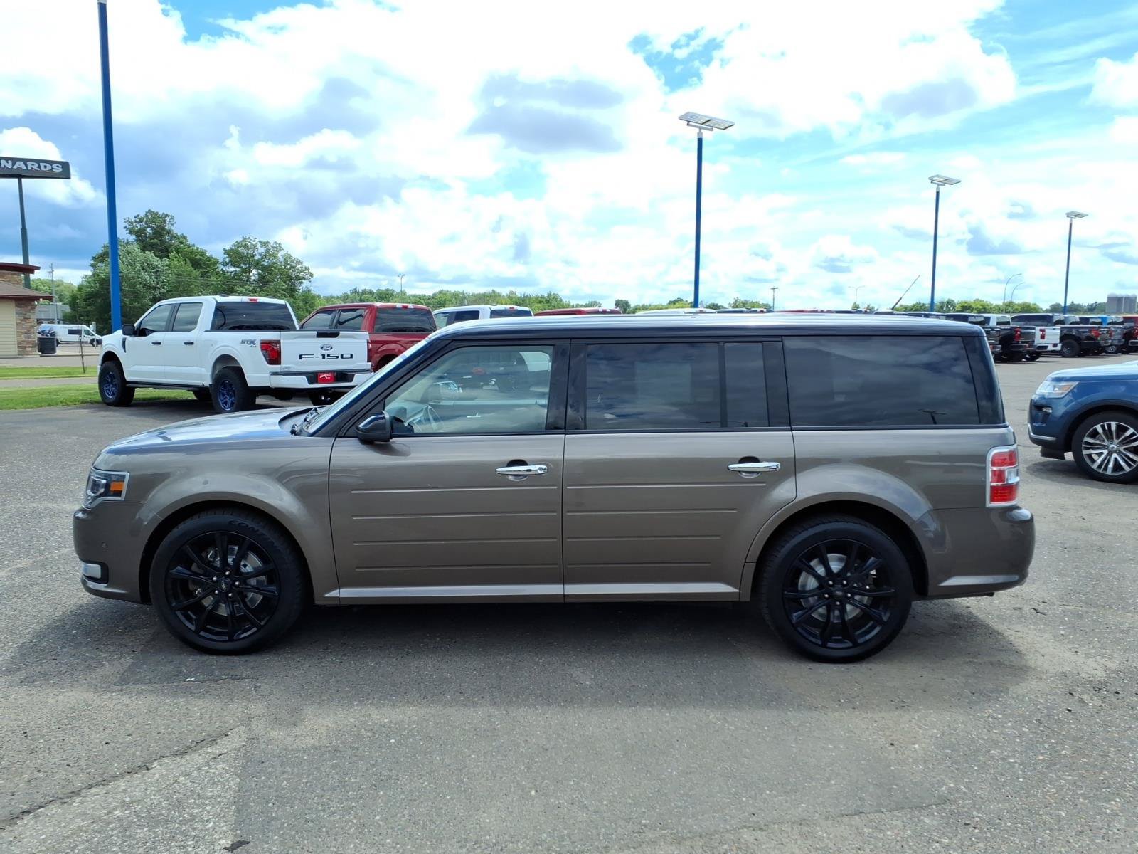 Certified 2019 Ford Flex Limited w/ Equipment Group 301A AWD/4WD image 2