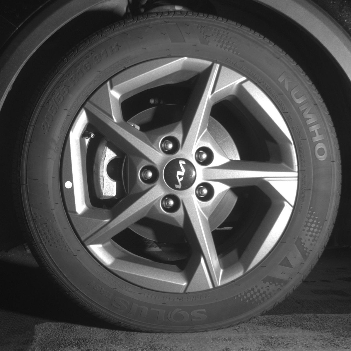 Used 2025 Kia K4 LXS image 12