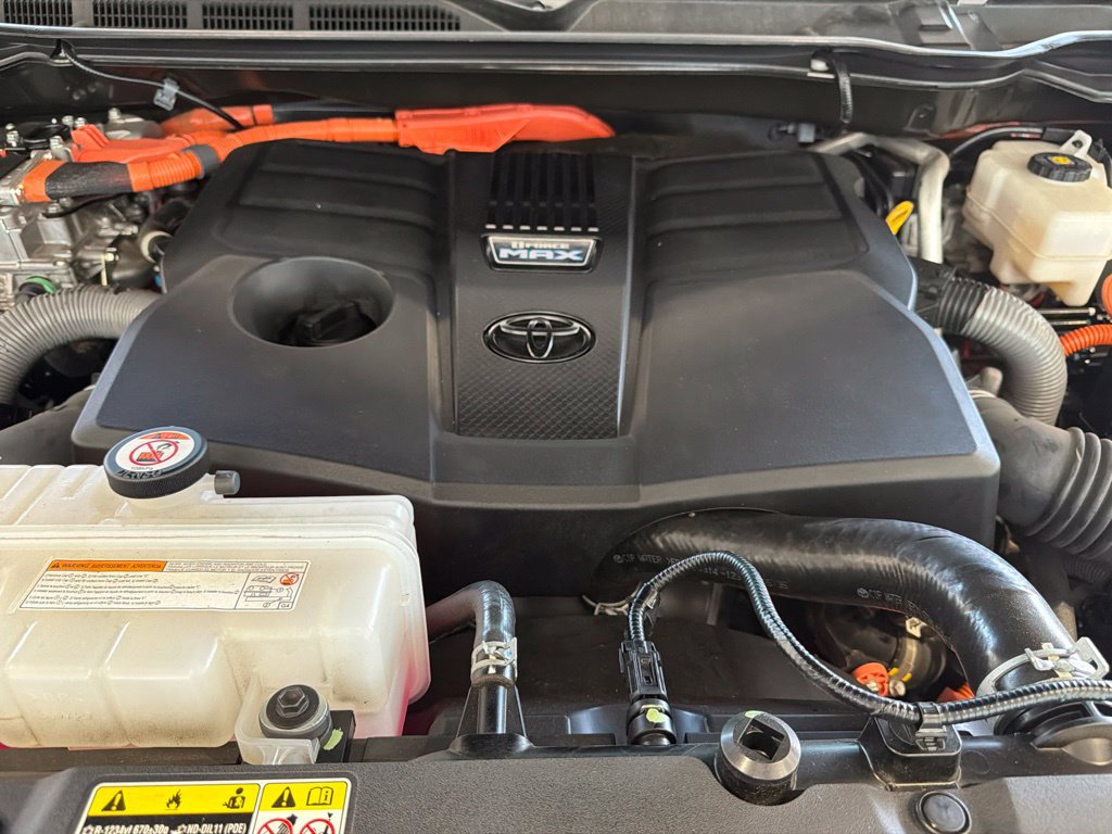 Used 2024 Toyota Tundra Limited AWD/4WD image 35