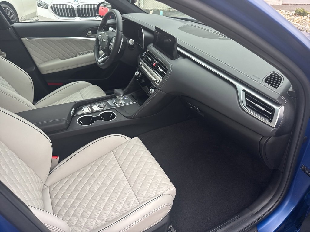 Used 2025 Genesis G70 3.3T Advanced w/ Sport Prestige Package image 24