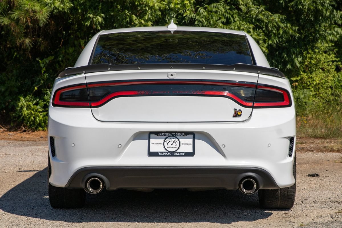Used 2019 Dodge Charger Scat Pack w/ Technology Group RWD image 8