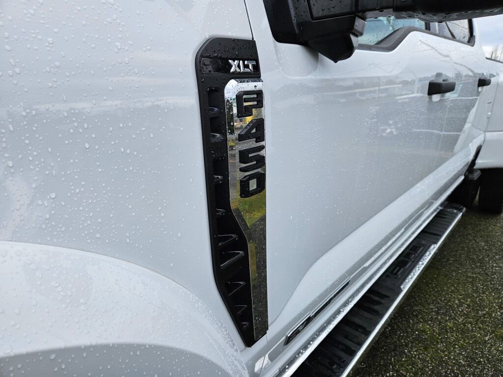 Used 2024 Ford F450 XLT w/ 360-Degree Camera Package image 11