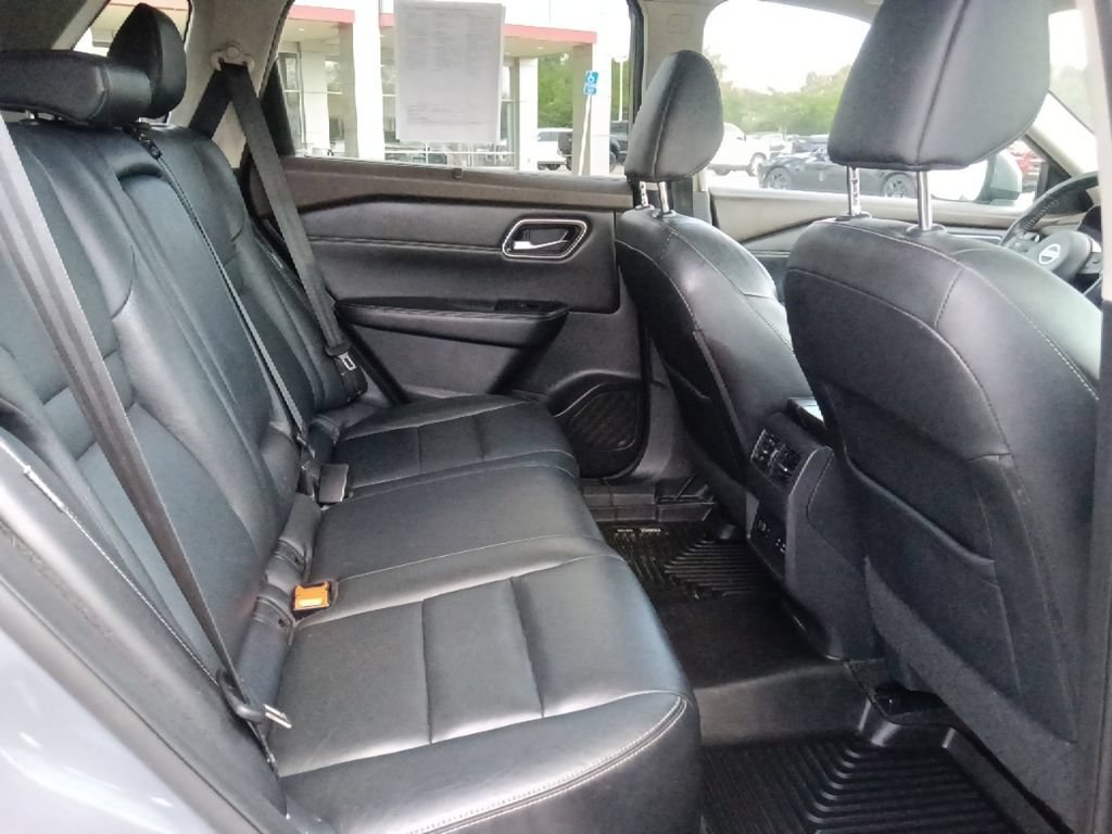 Used 2021 Nissan Rogue SL FWD image 29