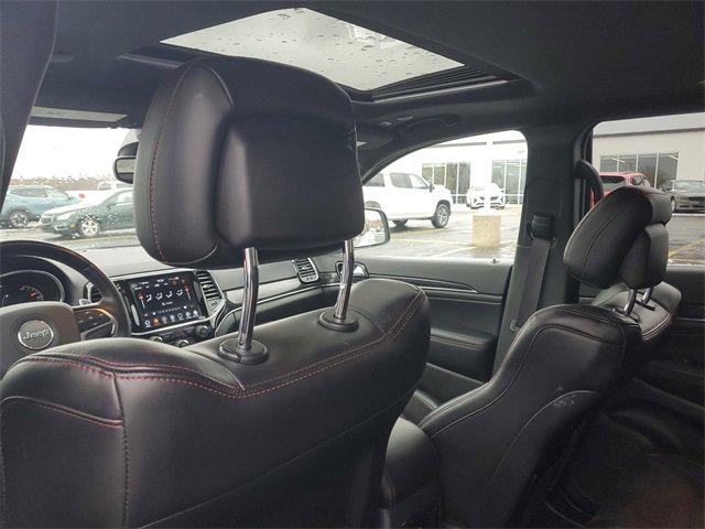 Used 2020 Jeep Grand Cherokee Trailhawk image 10