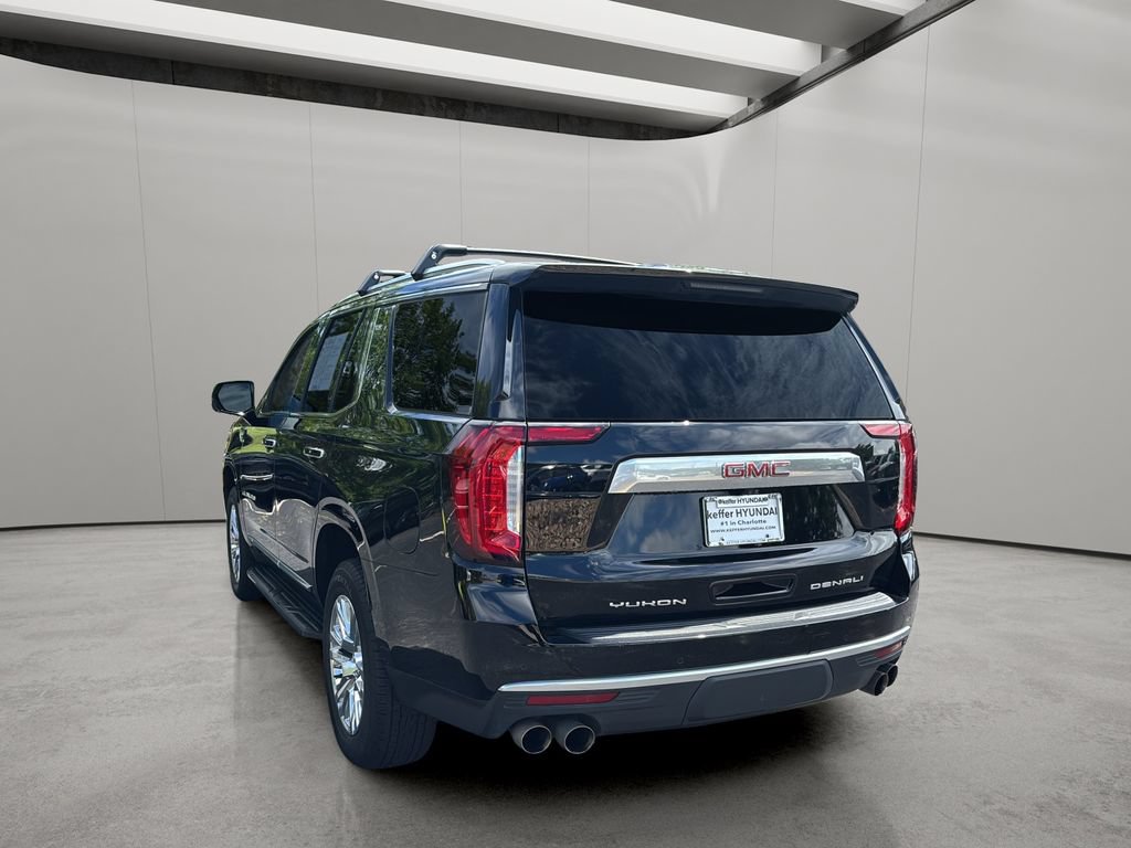Used 2024 GMC Yukon Denali AWD/4WD image 3