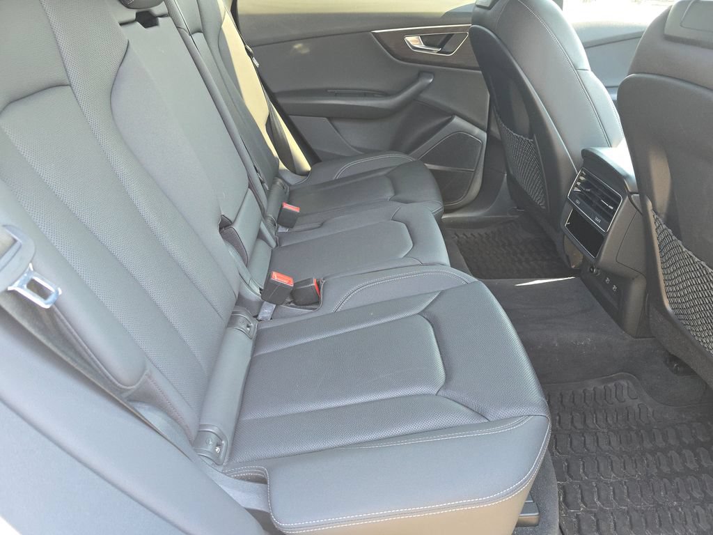 Used 2021 Audi Q8 Premium Plus AWD/4WD image 19