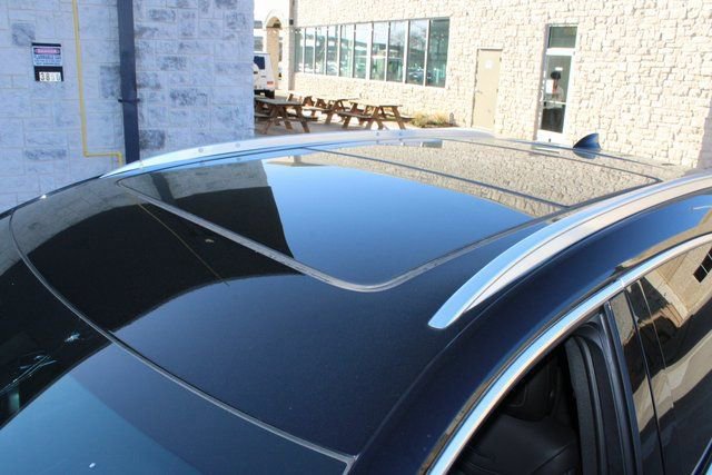 Used 2023 Cadillac XT5 Premium Luxury image 4