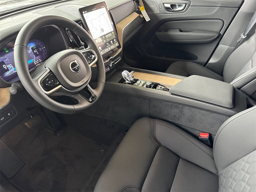 New 2026 Volvo XC60 T8 Plus image 9