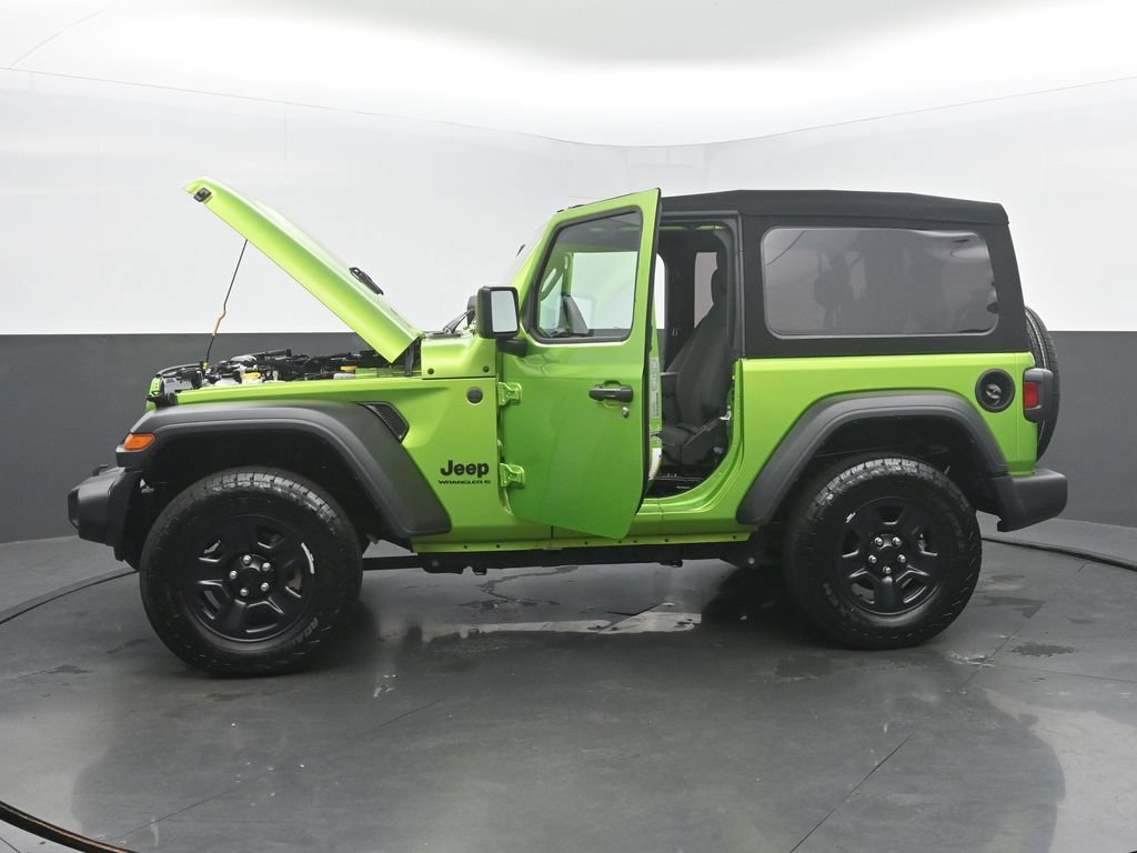 Used 2025 Jeep Wrangler Sport AWD/4WD image 52