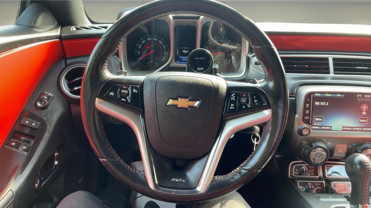 Used 2015 Chevrolet Camaro SS w/ RS Package RWD image 12