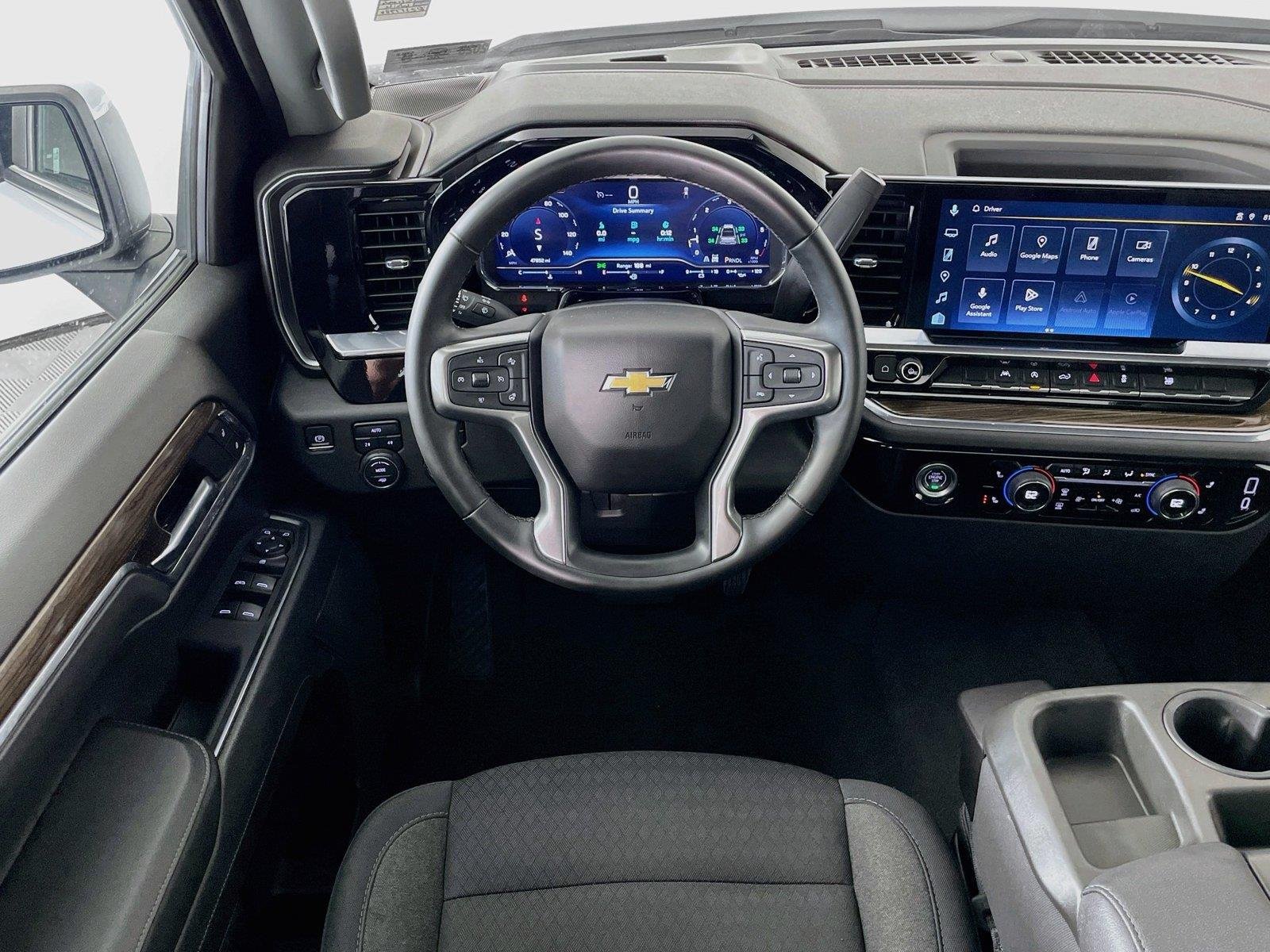 Used 2024 Chevrolet Silverado 1500 LT AWD/4WD image 25